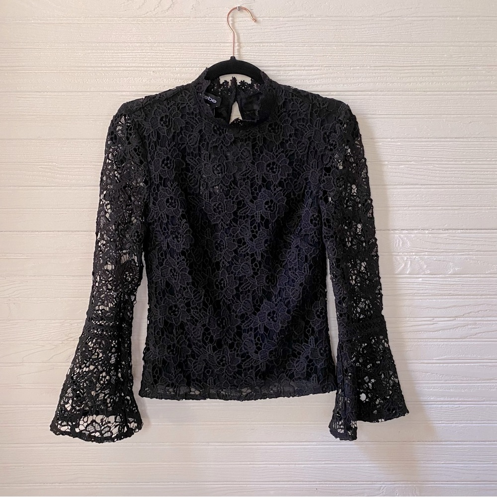 bebe | Black Lace Romantic Victorian Floral Long Sleeve Top